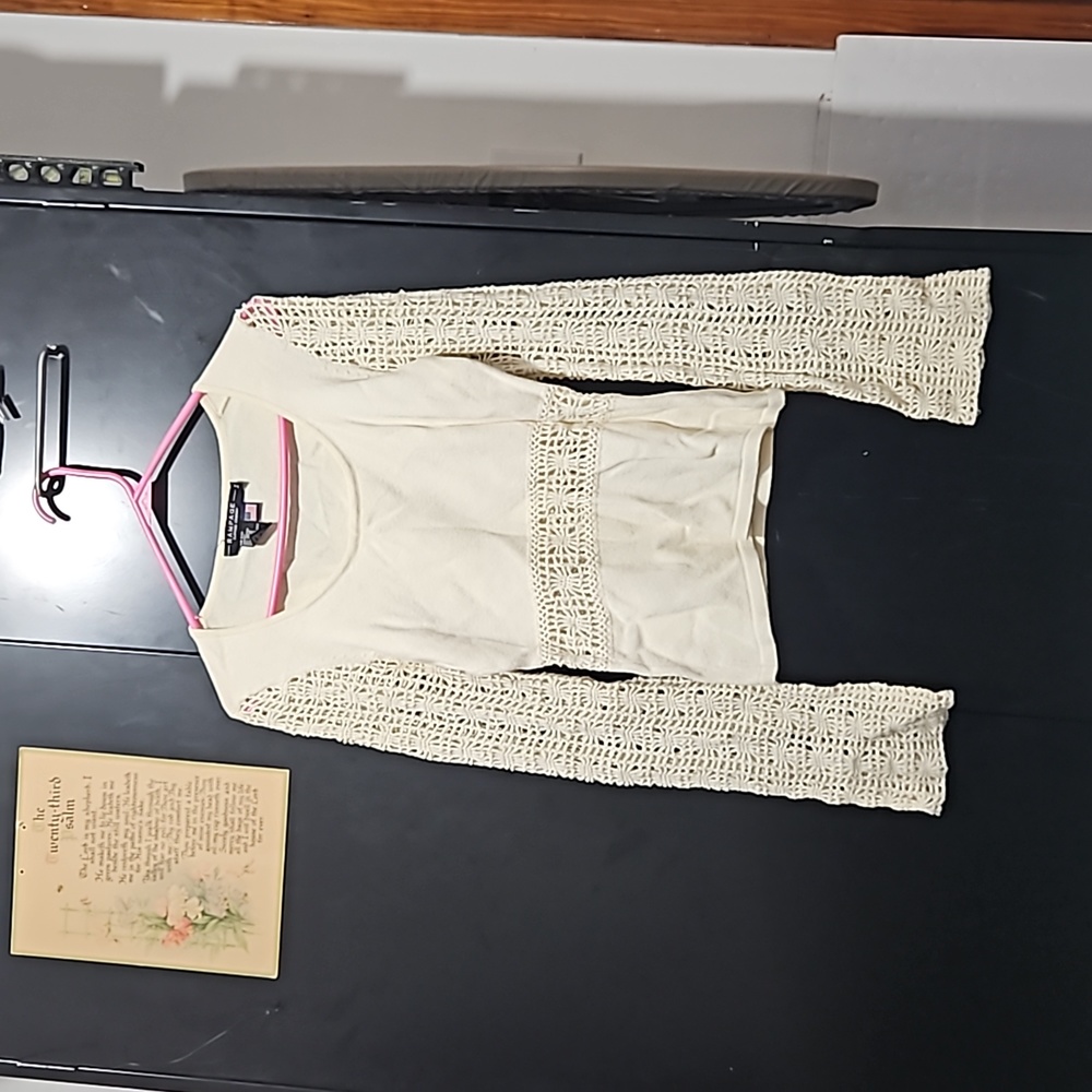 Women's shirt